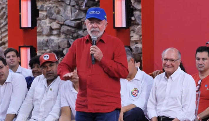 Lula vai barrar 'trem da alegria' a servidores da Câmara e do Senado