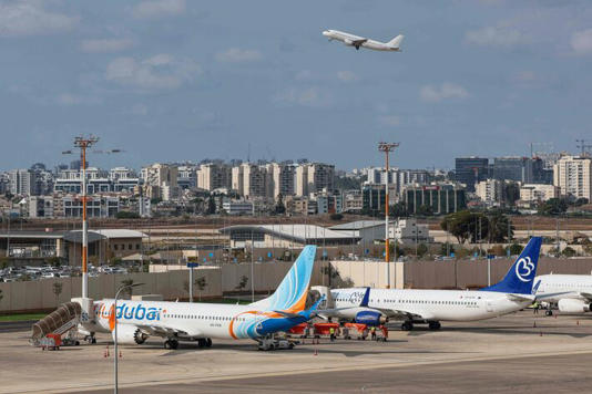 Homem que atacou voo da FlyDubai já era proibido de voar em Omã devido a visões ideológicas radicais