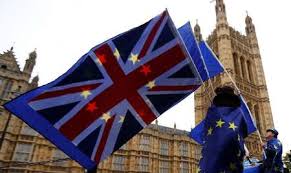 Reino Unido registra quase 3 mil casos de covid-19 pelo 2º dia seguido