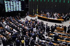Câmara tenta votar MP que facilita empréstimos a empresas