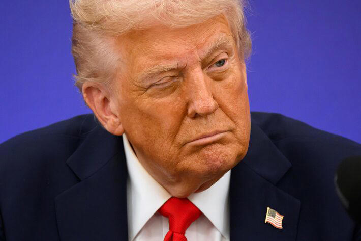 Senadores dos EUA apresentam projeto para derrubar tarifaço de Trump sobre o Brasil