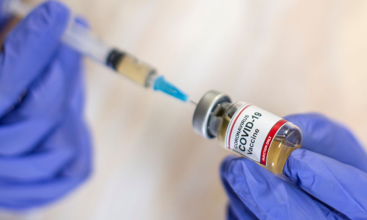 Anvisa aprova uso emergencial de vacinas contra covid