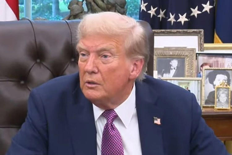 Presidente dos Estados Unidos afirma que capacidade de mísseis, drones e navios do Irã está praticamente acabada