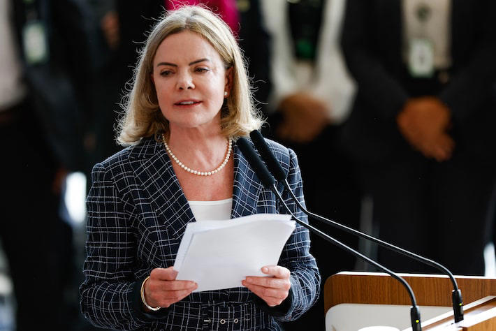 Gleisi fala em ‘crise institucional’ se Câmara pautar anistia e chama deputados de ‘desavisados’