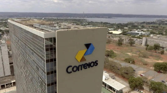 Correios fecham contrato de R$ 7 milhões com escritório que cita virada para economia mista