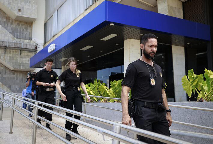 Diretor da PF confirma que investigação do caso Master envolve autoridade com foro no STF