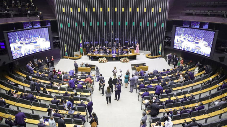 PF instaura inquérito para investigar liberação de R$ 4,2 bilhões em emendas