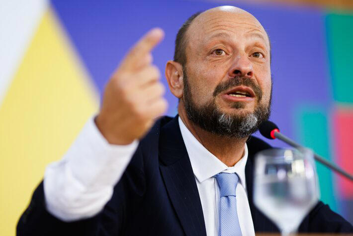 Fraude no INSS: governo vai devolver R$ 292,7 milhões para aposentados entre maio e junho