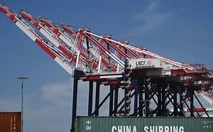 Governo brasileiro avalia que tarifas já não importam e que comércio EUA-China foi inviabilizado