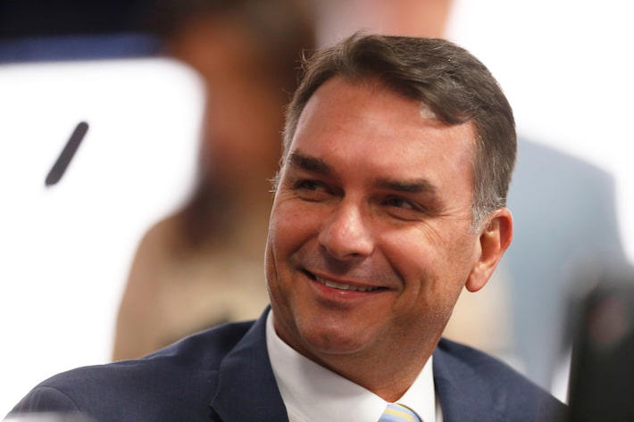 Comissão do Senado aprova porte de arma automático para 1,4 milhão de advogados