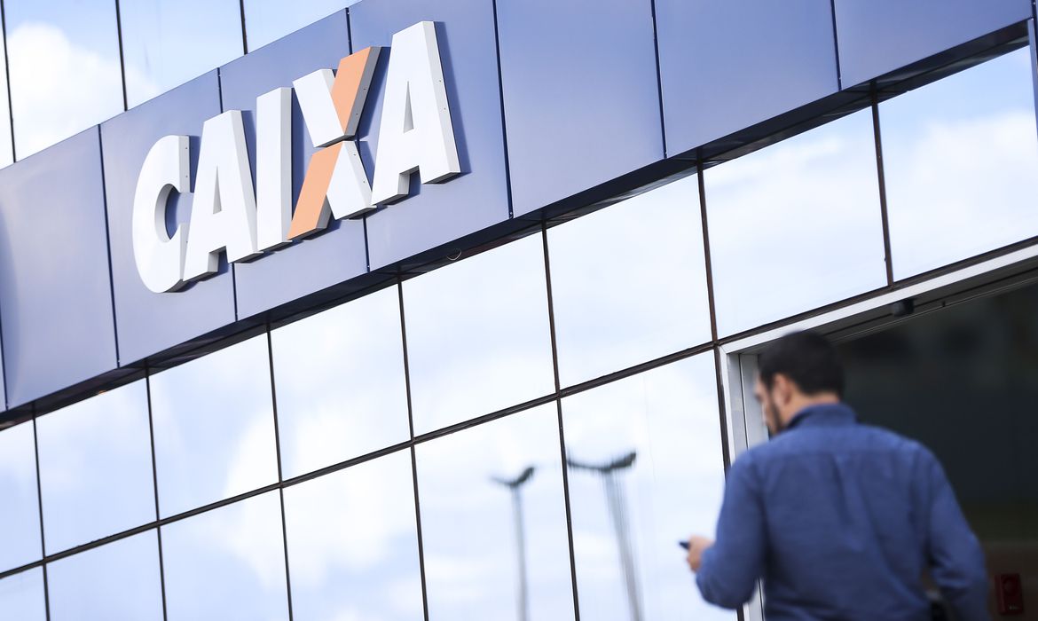 Caixa abre 770 agências amanhã para pagar auxílio emergencial e FGTS