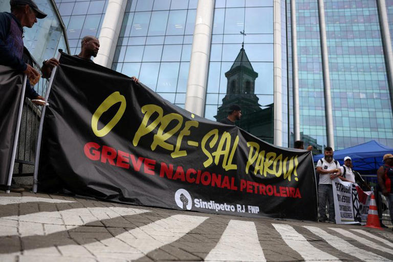 Greve da Petrobras termina após FNP aceitar contraproposta