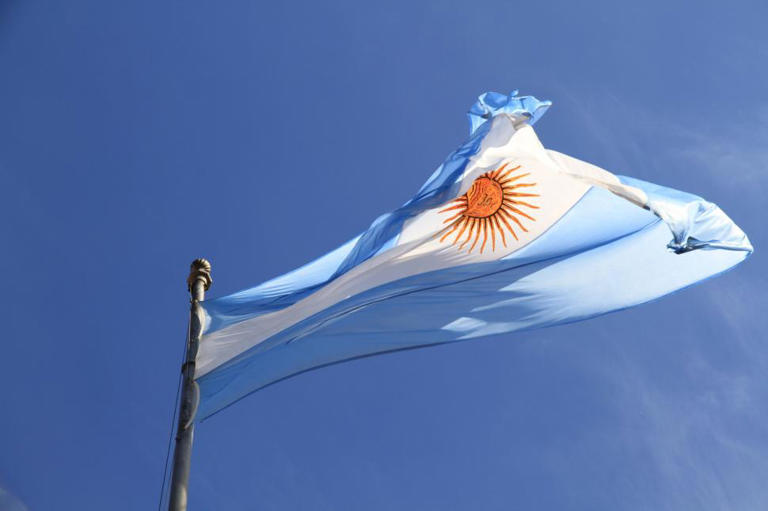Argentina registra menor inflação mensal em quatro anos