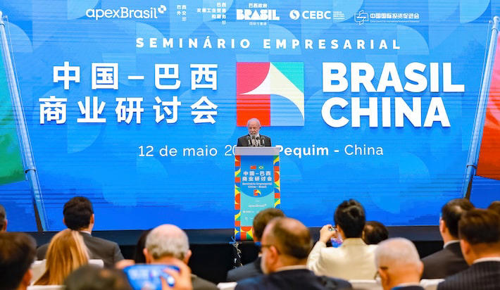 Galípolo e presidente do Banco Popular da China assinarão nesta terça acordo de swap de moedas