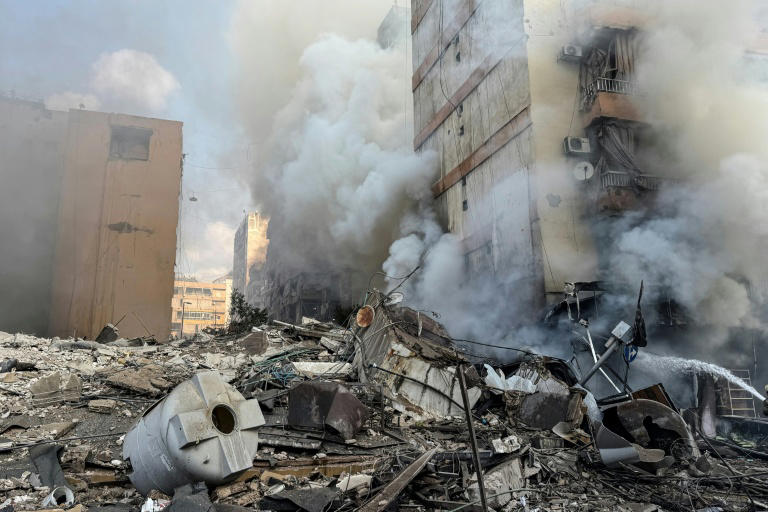 Submarino dos EUA afunda navio de guerra do Irã em frente ao Sri Lanka
