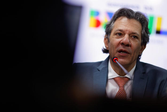 Haddad diz que deixa governo até fevereiro, mas futuro depende de Lula e admite mudança no arcabouço